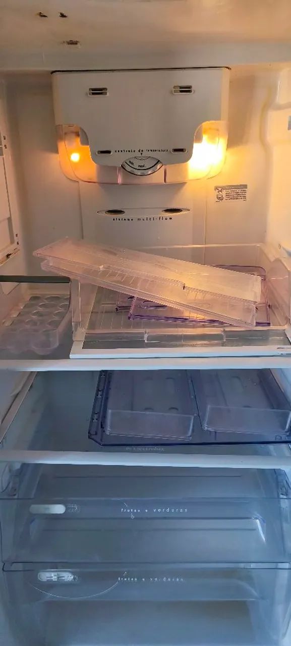 VENDO REFRIGERADOR ELETROLUX DF50 430L - Foto 3