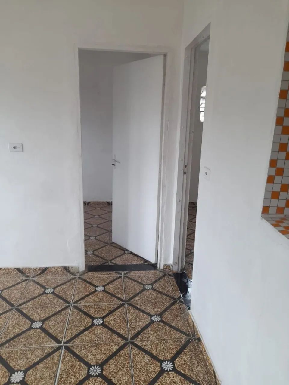 ALUGA - SE 4 CÔMODOS  - Foto 5