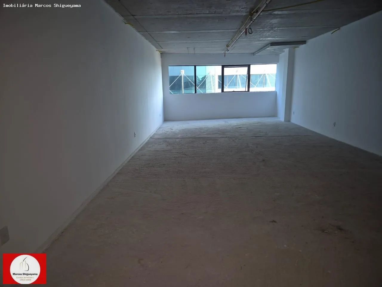 Sala Comercial para Venda em Salvador, São Cristovão, 1 banheiro, 1 vaga