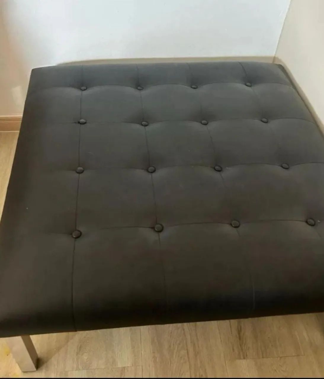 PUFF E SOFA DE EXELENTE QUANTIDADE  LINDO - Foto 2