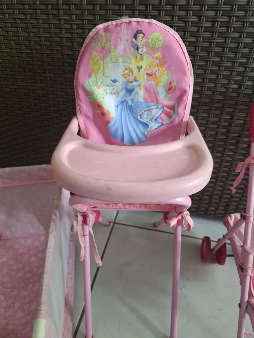 Berço, carrinho e cadeirinha de boneca - Foto 2
