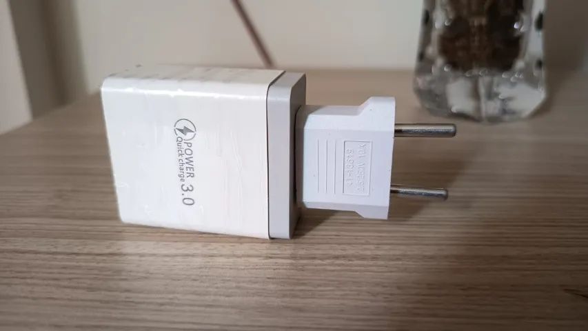 Carregador 3 USB + PD Tipo-C Turbo 48W PD Quick Charge 3.0 - Foto 2