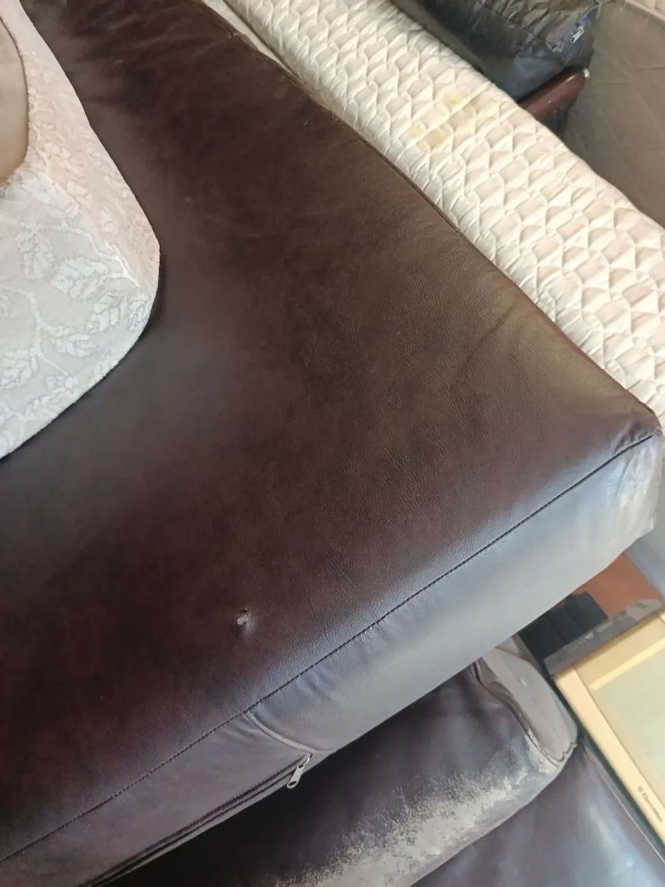 Sofá cama encosto ferro - Foto 4