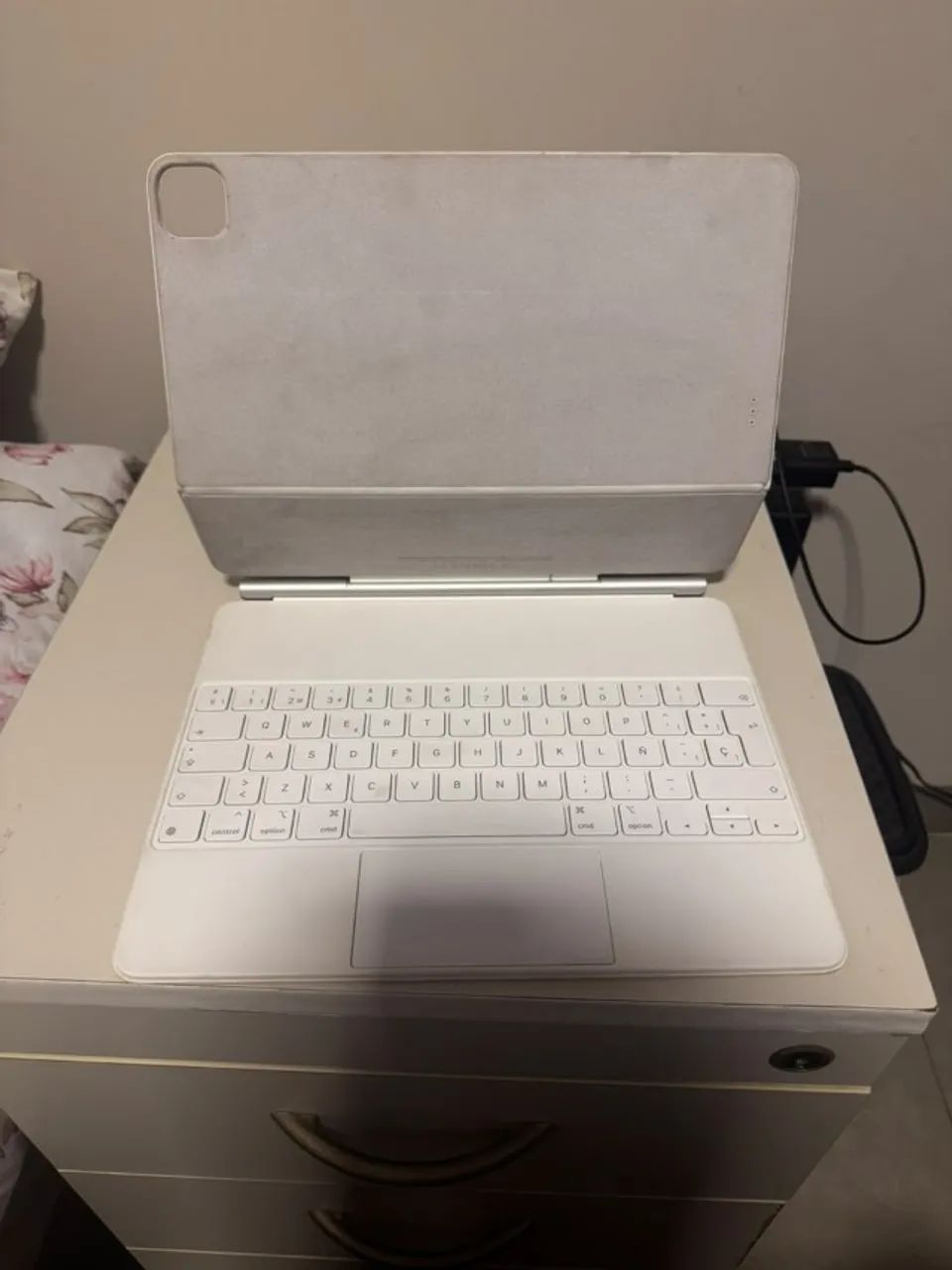 Apple Magic Keyboard - iPad Pro