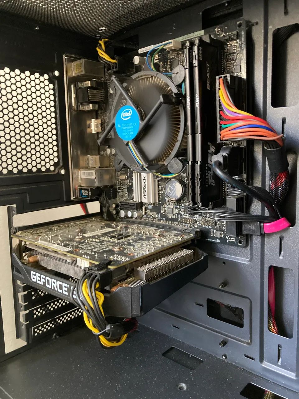 PC Gamer - i5 9400F + GTX 1660 SUPER + 16GB - Computadores e