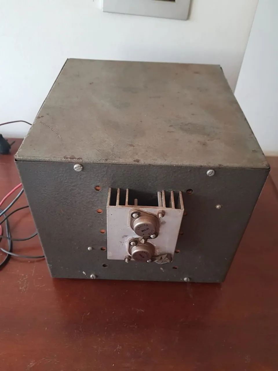 Antigo Transformador Regulador de Voltagem para TVs Antigas - Foto 4