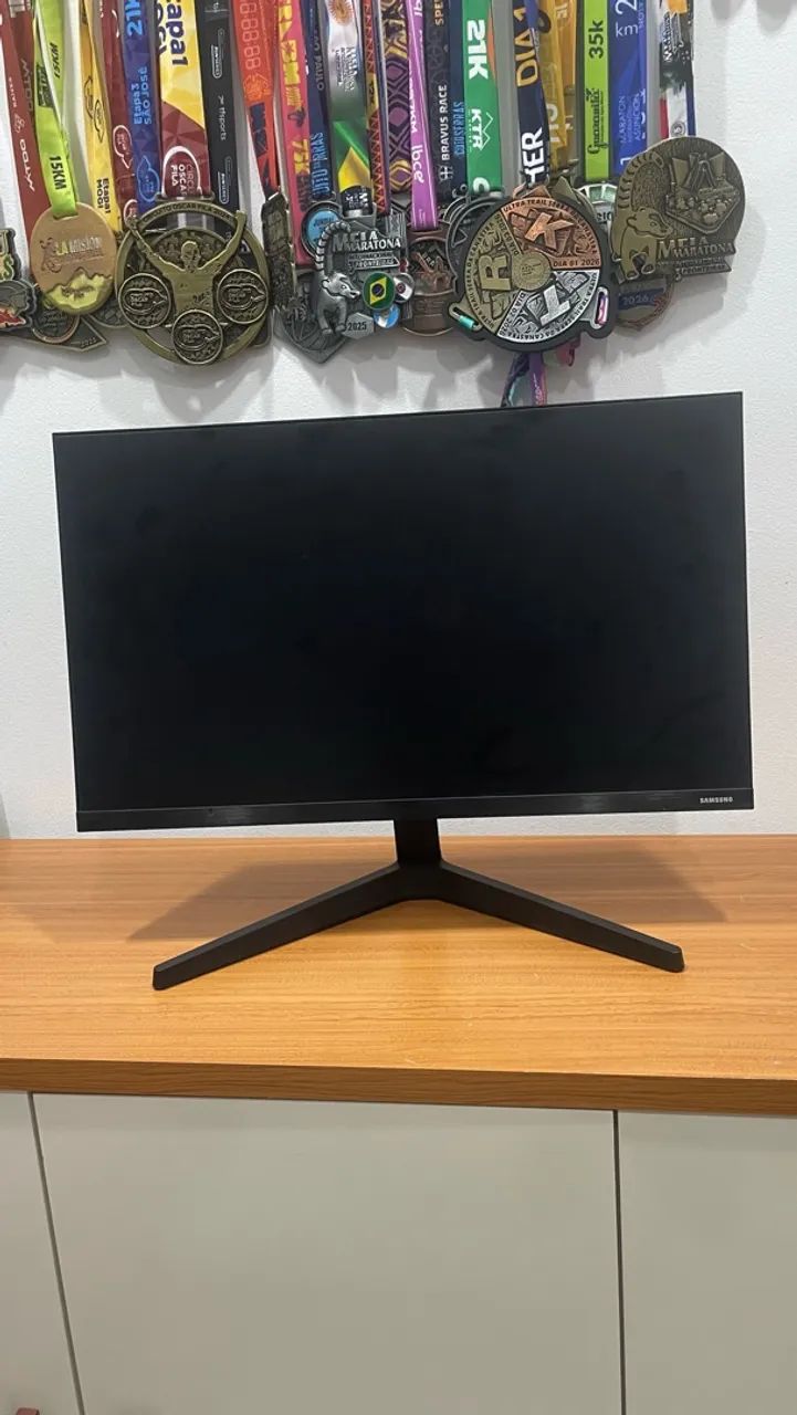 monitor Samsung 24 polegadas , 75hz , painel IPS, full HD, 5ms