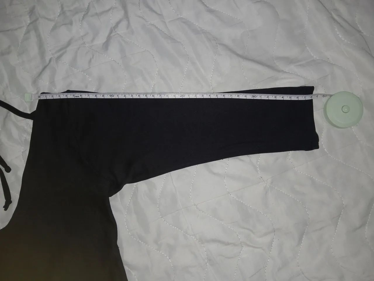 Blusa preta acinturada com manga média, tm PP - Foto 5