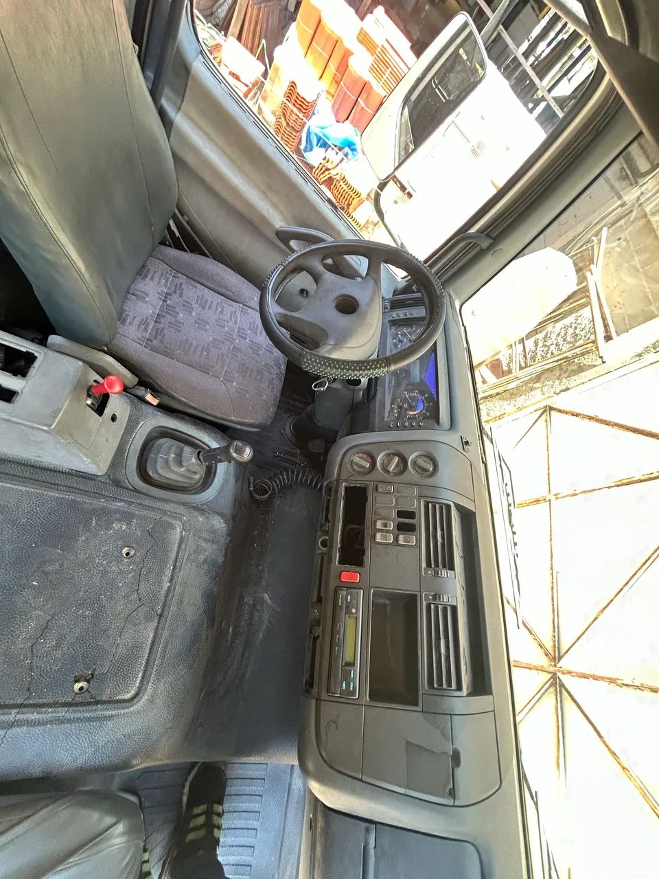 Caminhão Mercedes Bens Atego 1725  - Foto 10