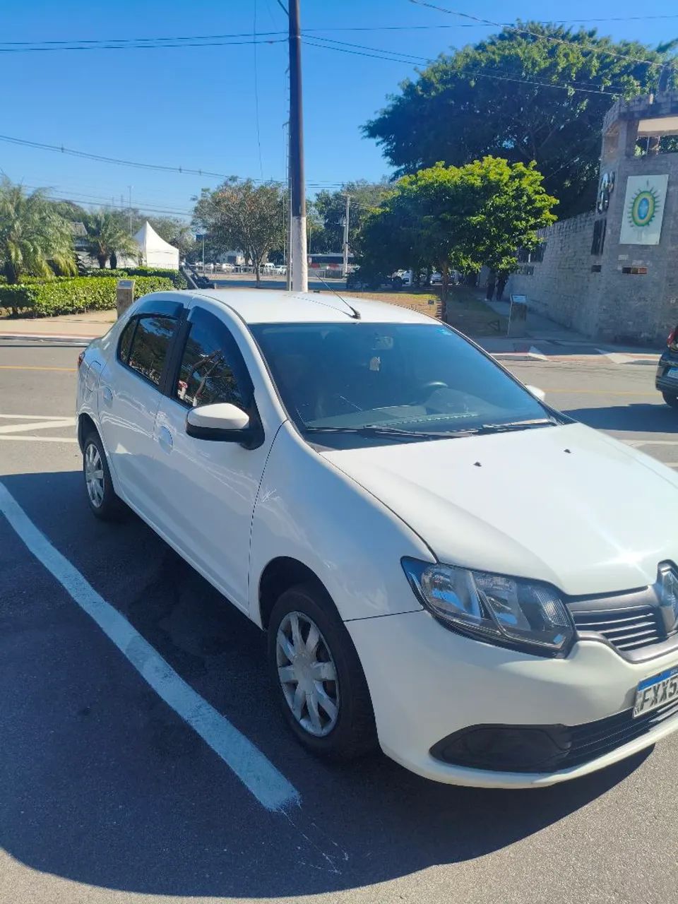 Renault Logan Expression Flex 1.6 16V 4P 2017 - Foto 2