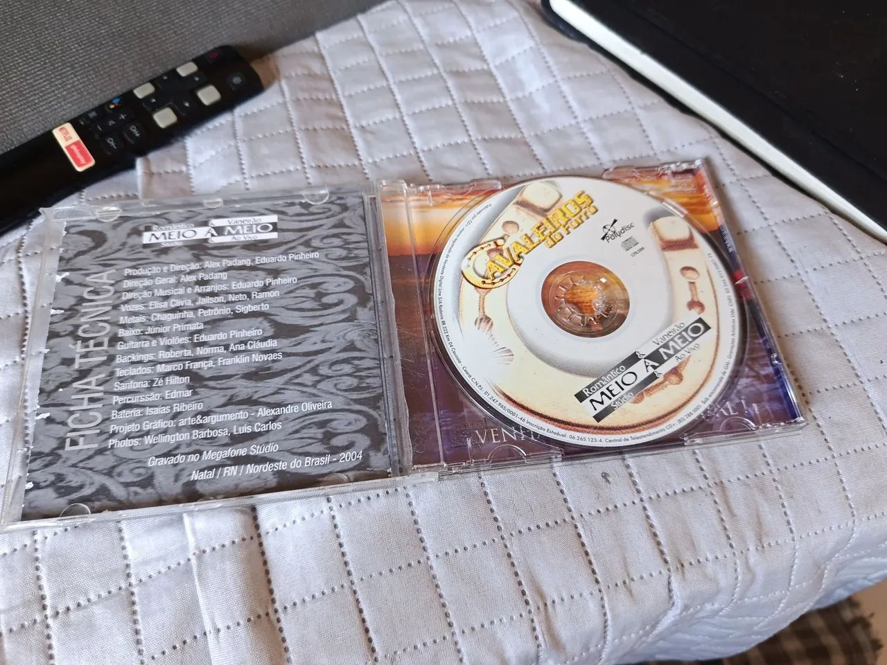 Cd - cavaleiros do forro "romântico e vaneirão meio a meio"  - Foto 3