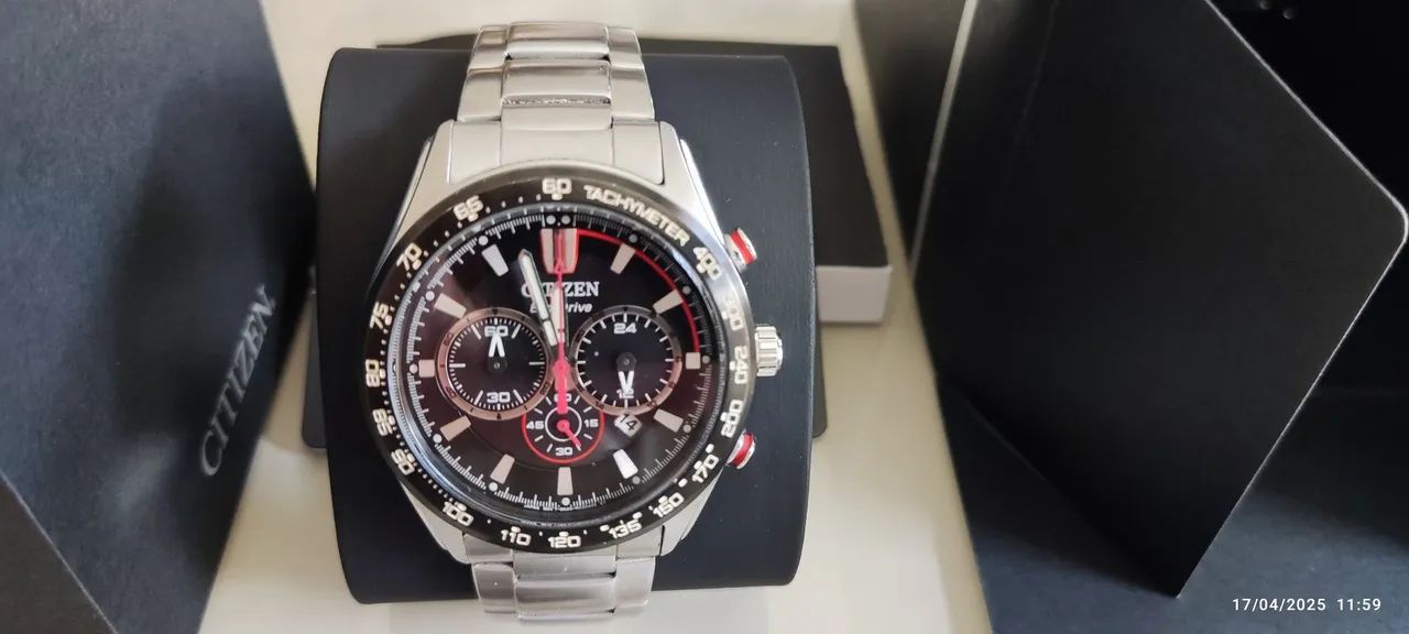 Relógio Citizen com tachymeter original éco drive.