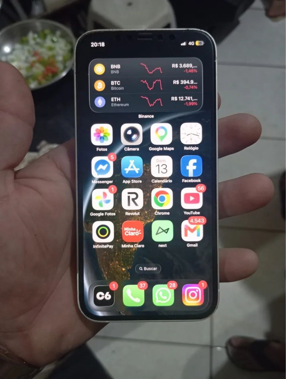 iPhone 12 64GB - Original nunca aberto  - Foto 2