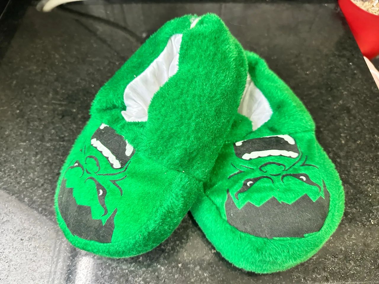 Pantufa Hulk veste 35 até 39 - Foto 4