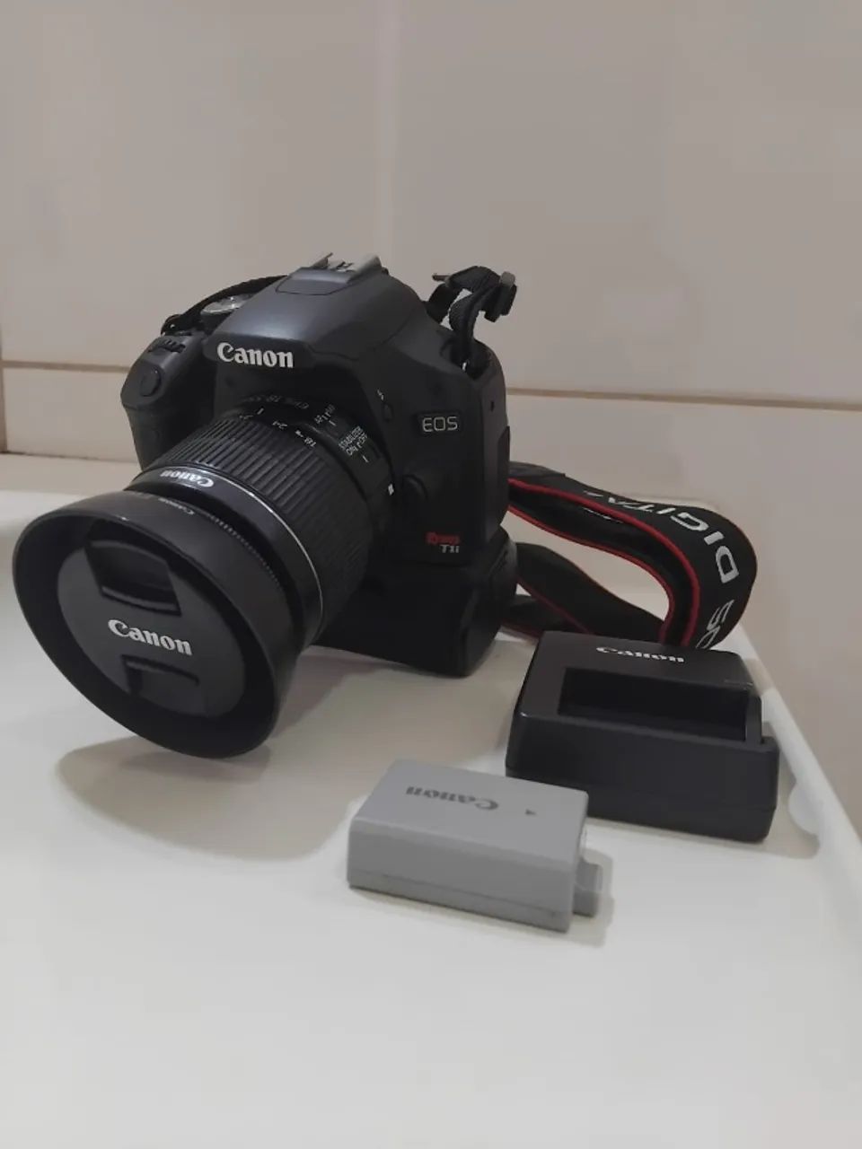 Camera DSLR Canon T1i