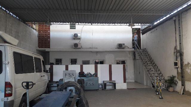 Galpão 330M² oportunidade ao lado avenida brasil coberto com rgi direto proprietário - Foto 4