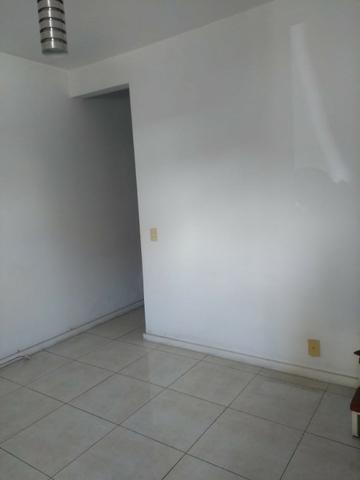 Casa 2 quartos (esquina com estrada dos Cumbucas Nova Iguaçu - Foto 3