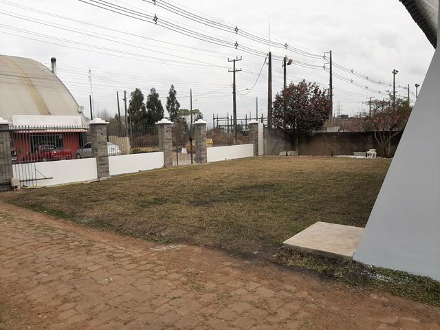 Sobrado de 270,00 m² .terreno de 2.009,00 m² .bairro Industrial Guarapuava PR - Foto 4