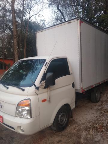 Vendo HR 2007 baú 4 pneus novos