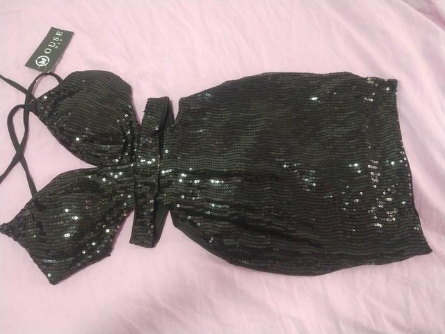 Vestido preto com lantejoulas - Foto 6
