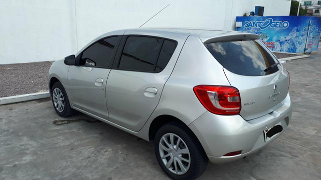 Sandero 1.6 Expression 8 válvulas 14/15 - Foto 7