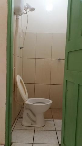 Quarto com banheiro por 430,00 no centro - Foto 2