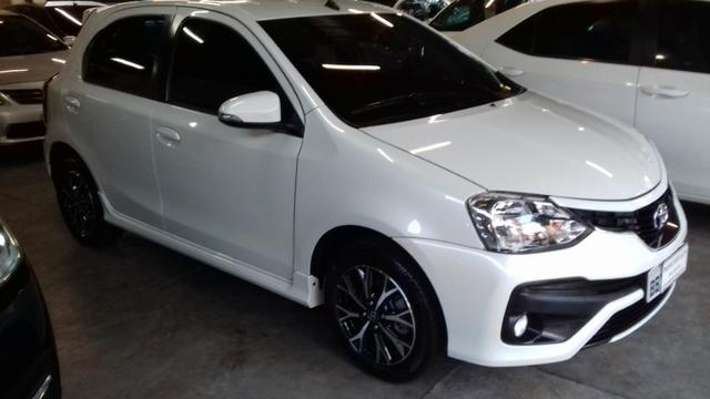 Toyota Etios platinum 1.5 automatico branco 2017/2018 - Foto 3