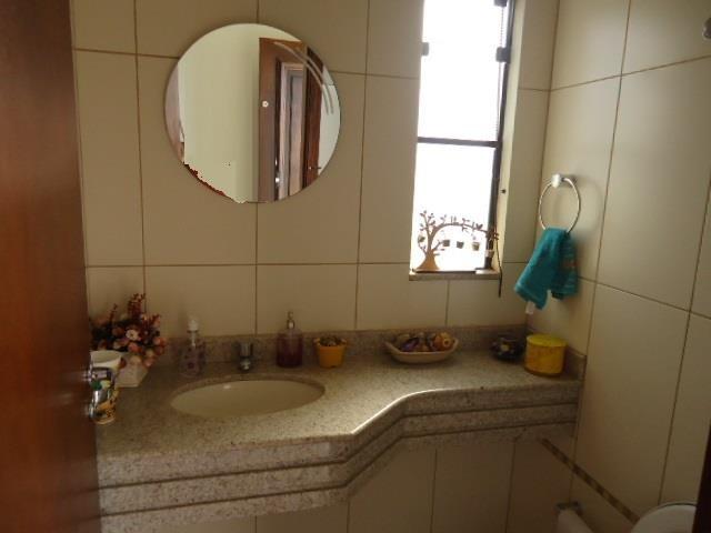 Casa de esquina no Condomínio Damha II - Foto 11
