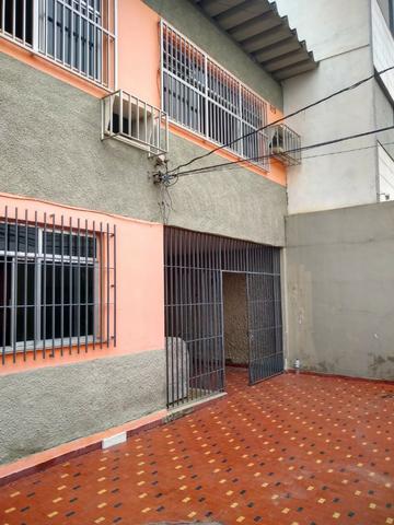 Excelente casa no centro de Realengo na rua professor Carlos Venceslau - Foto 2