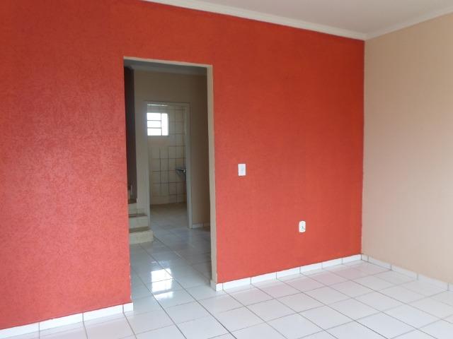 Alugo excelente sobrado 3 quartos condominio Jardim Champagnat - Foto 4