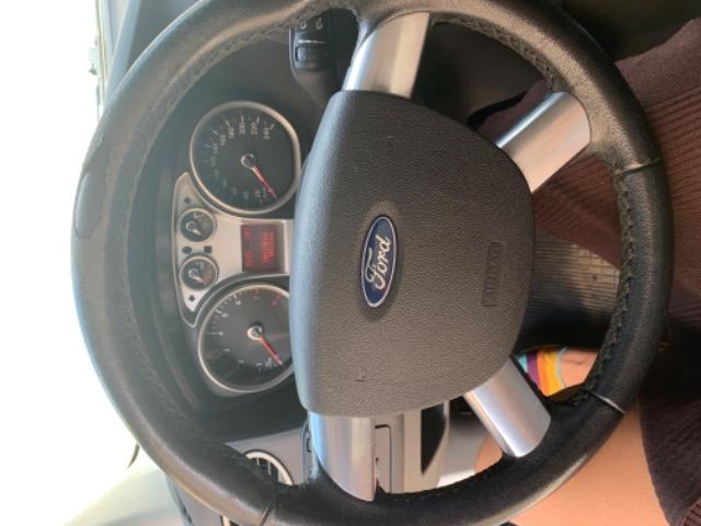 Vendo carro Ford Focus - Foto 4