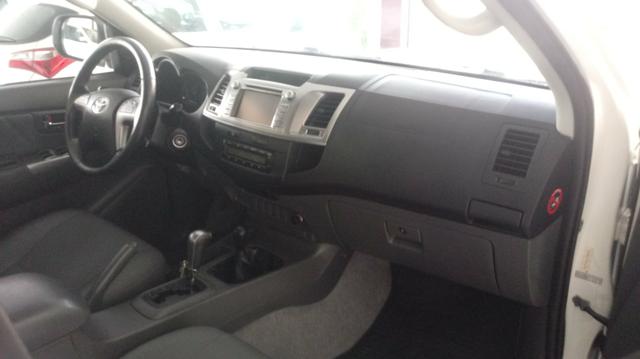Hilux srv 4x4 diesel - Foto 12