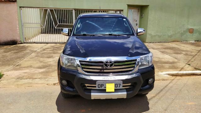 Toyota Hilux srv 2.7 2013/13 - Foto 4