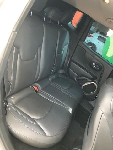 '' Praticamente Zero, Jeep Renegade Longitude 1.8 4X2 Automático 2017/2017 '' - Foto 14