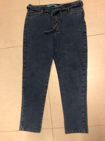 calça jeans tamanho 44