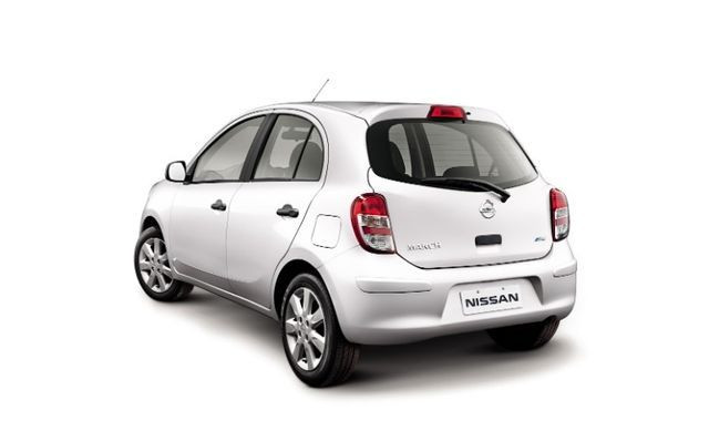 Nissan March 1.6 SV 2017