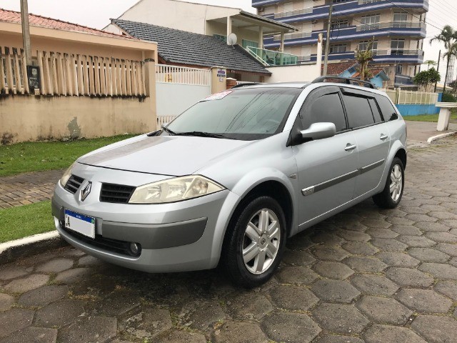 RENAULT MEGANE GRAND TOUR DYNAMIQUE 2.0 AUTOMÁTICO 2008