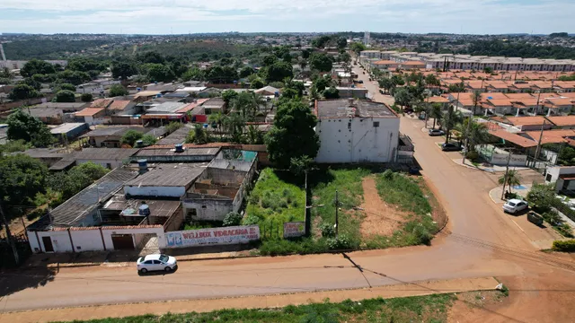 755m² - de esquina troca em chácara no gama
