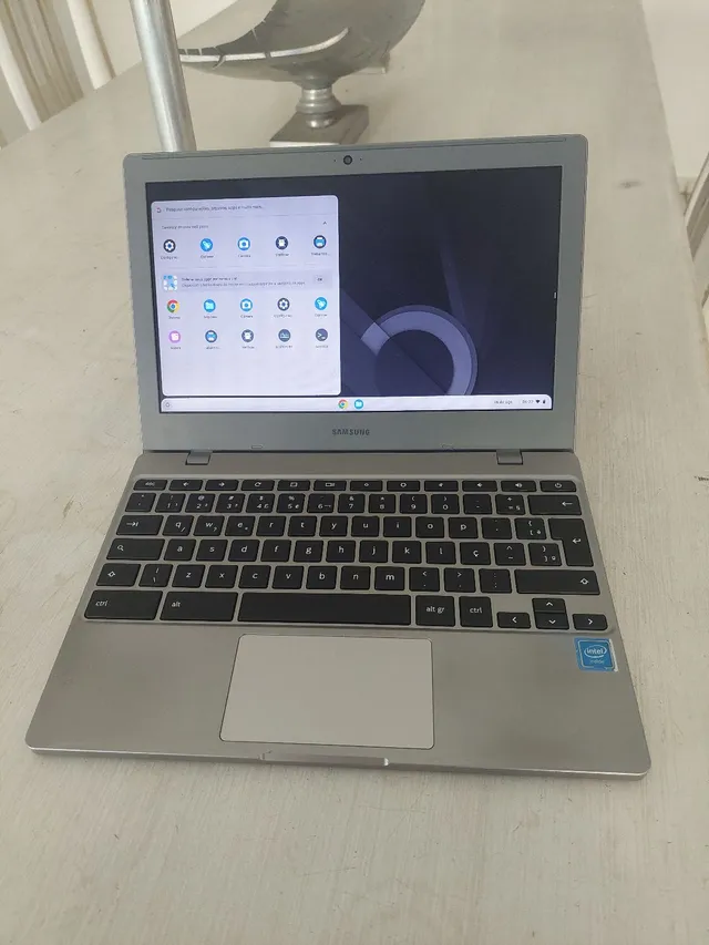 Novo Samsung Chromebook 4 XE310XBA-KT1BR, ideal para estudos