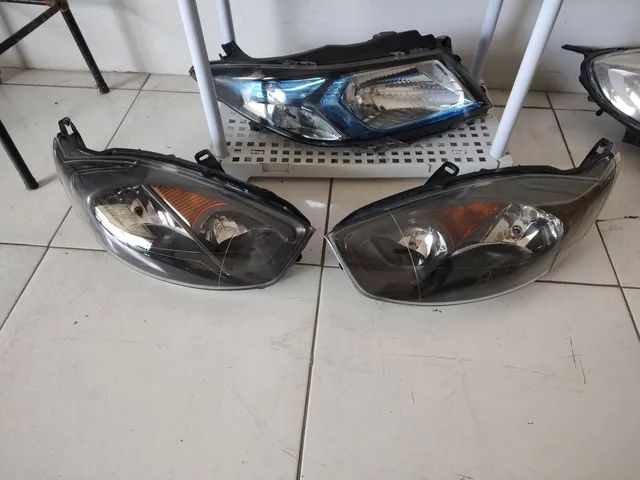 Par farol fiesta 2011 original 