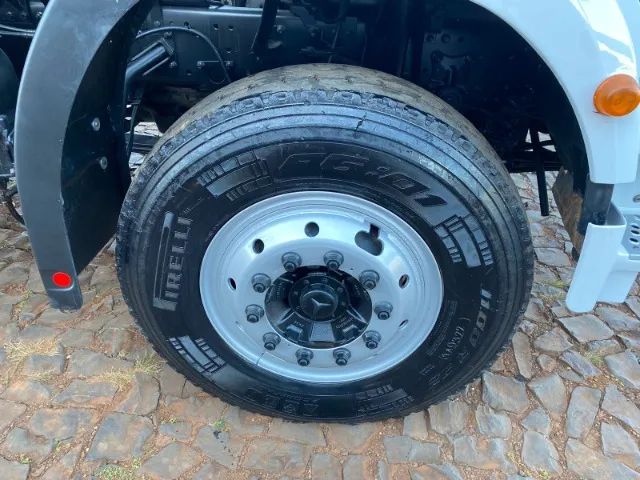 MB Axor 2831 6x4 - Foto 8