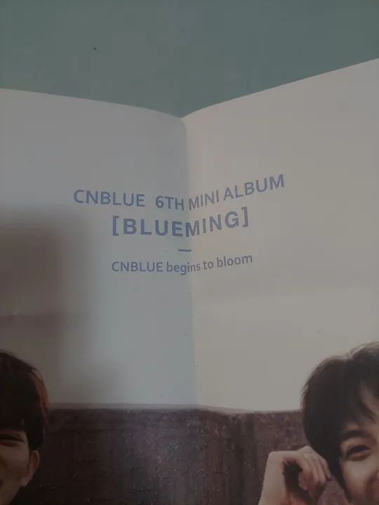 Pôster CNBLUE Blueming original - Foto 2