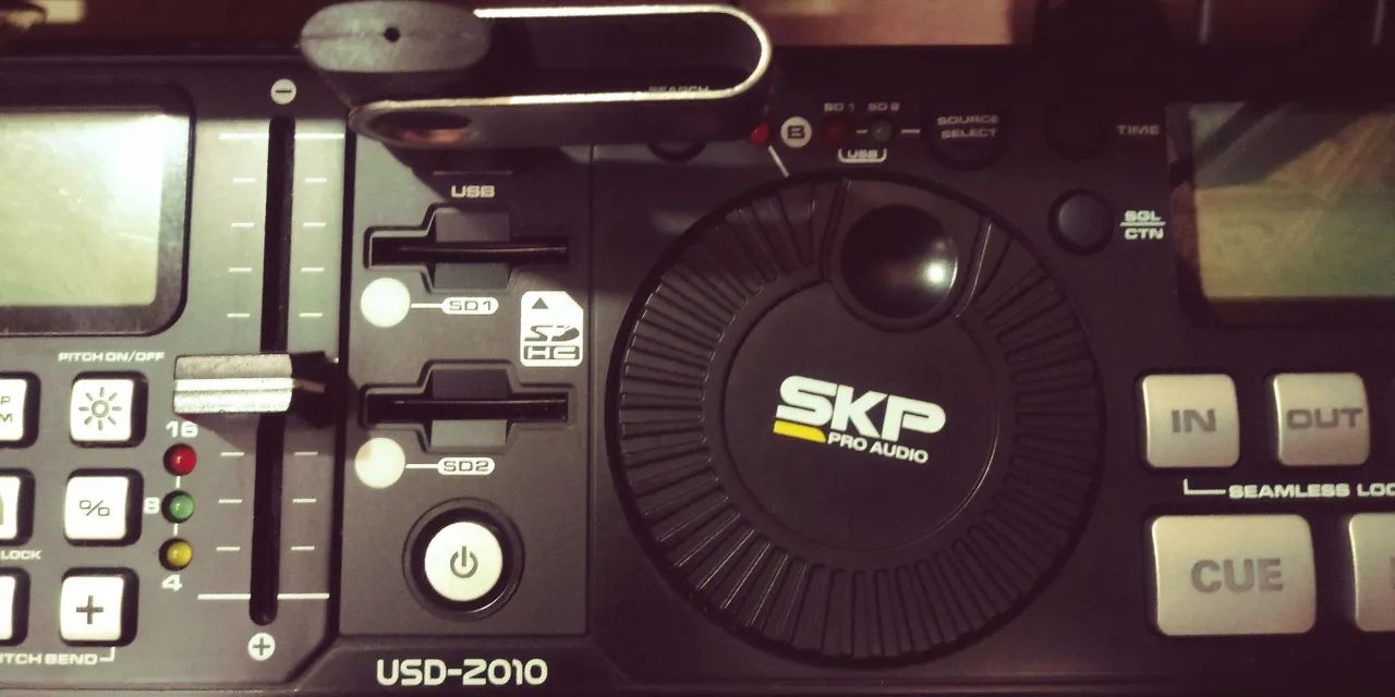 CDJ Profissional com USB SKP lindo e raro!Digital! - Foto 4