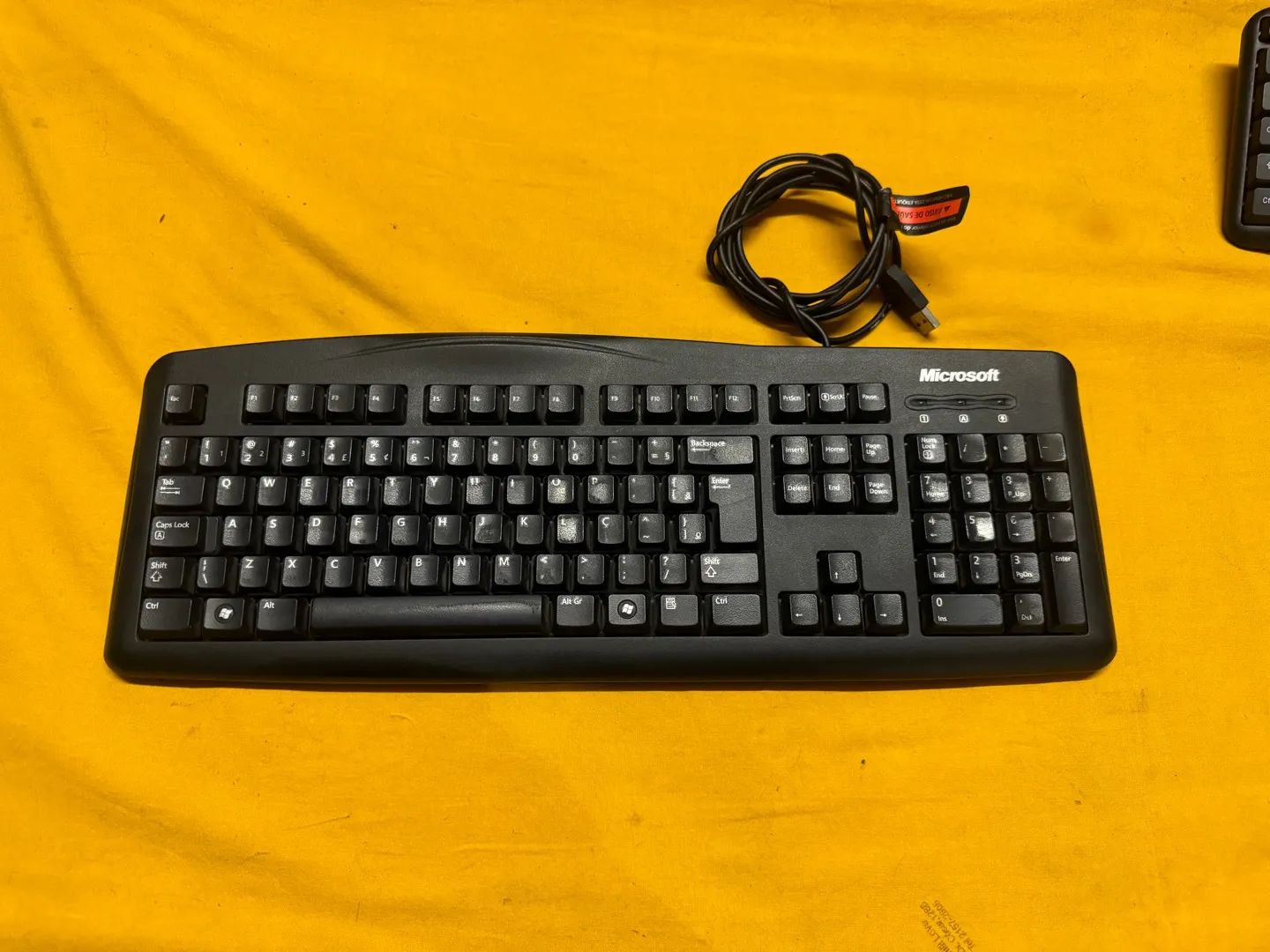 Teclado de computador microsoft 200