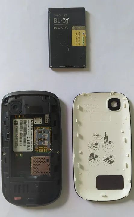 Celular Nokia 201 Reposição de peças  - Foto 2