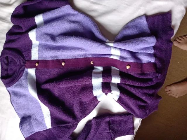 Blusa de lã roxo e branco tamanho G em ótimo estado