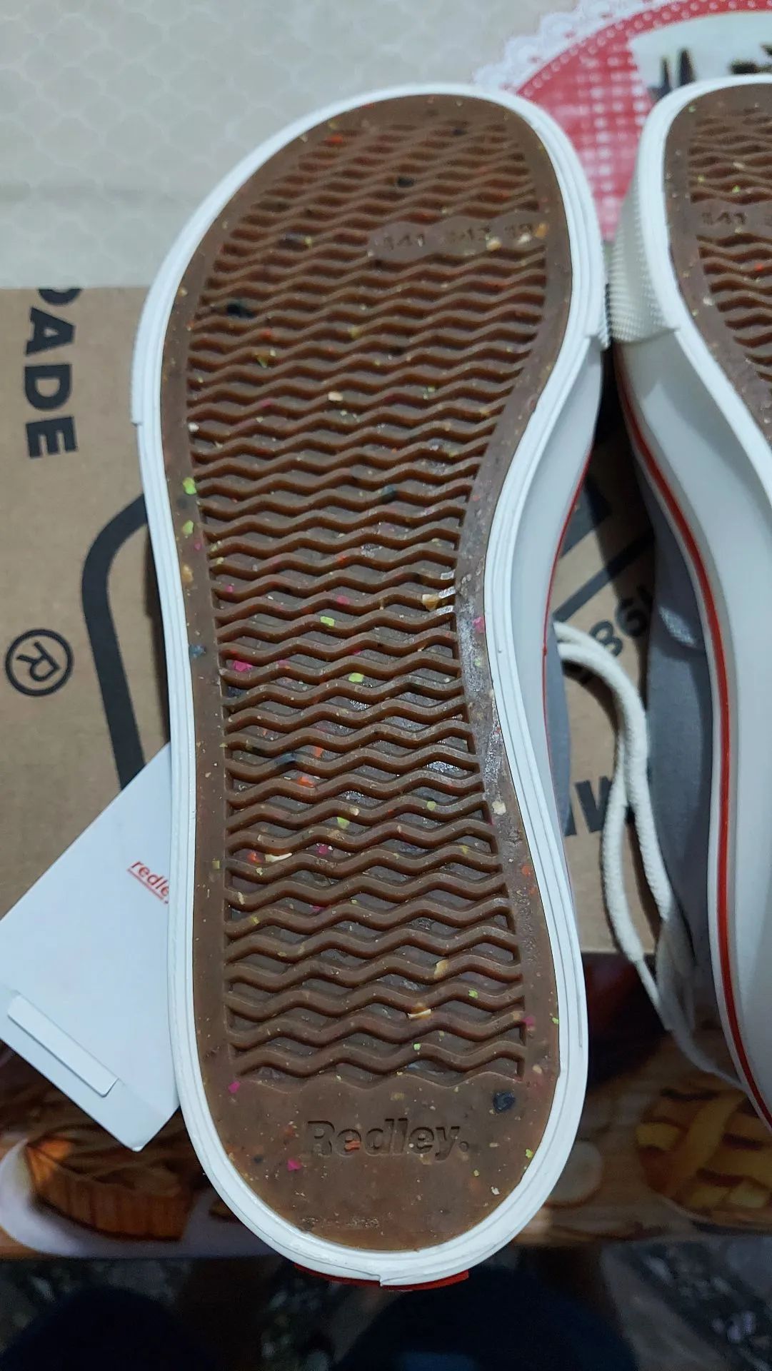 Tenis Redley Originals Cor Cinza Tam 41( Novo Na Caixa ) - Foto 4