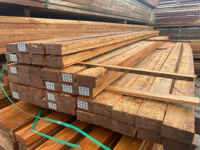 Madeira de Eucalipto - vigas, ripas e pranchas 
