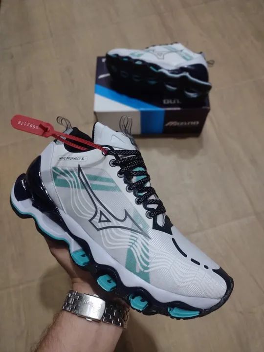 Tenis Mizuno Branco