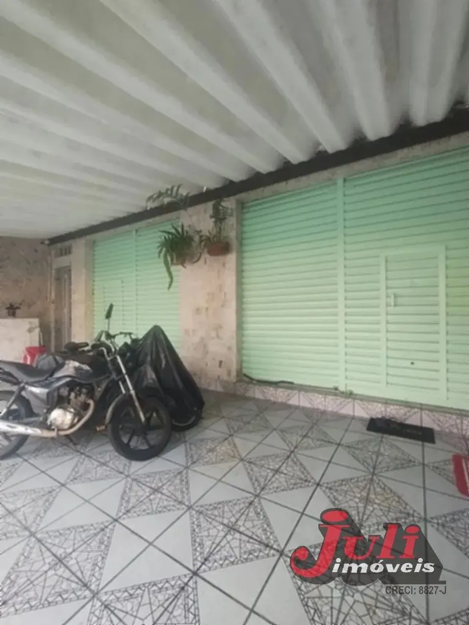 PRÉDIO 2 SALÕES E 3 APARTAMENTOS 1 QUITINETE 3 VAGAS